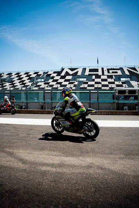 Fynn Kratochwil beim Round 4 in Circuit de Nevers Magny-Cours, Frankreich